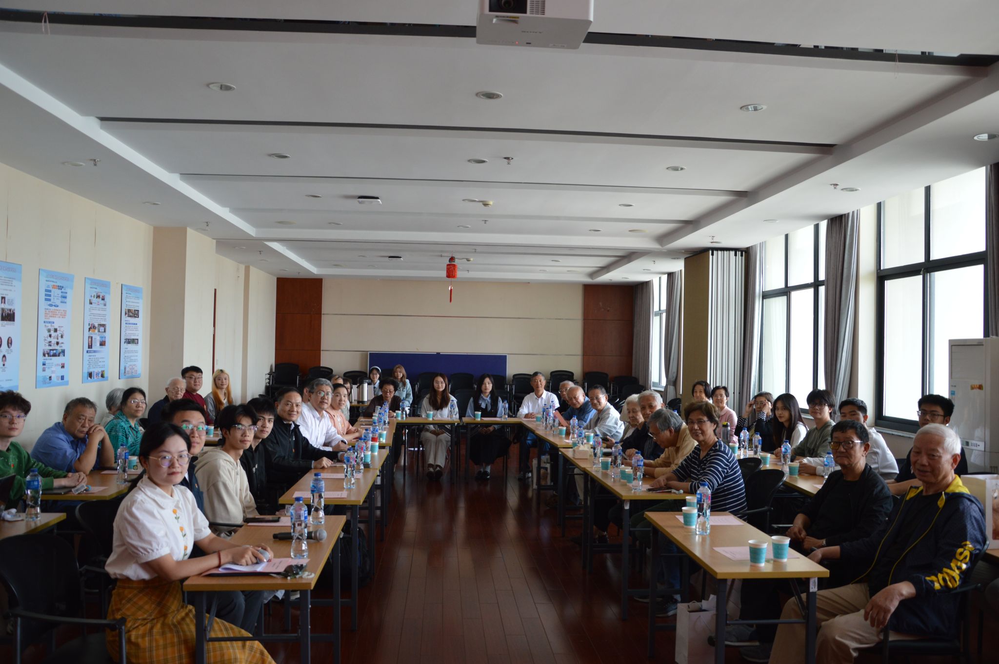 DSC_0352.JPG DSC_0352.JPG